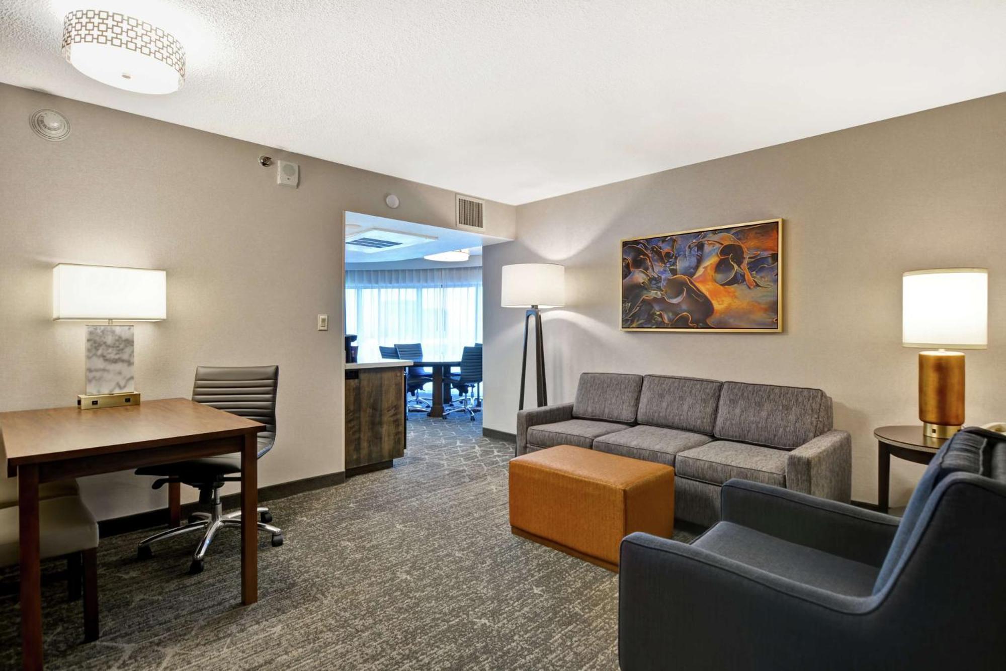 Embassy Suites By Hilton Minneapolis Airport Bloomington Exterior foto